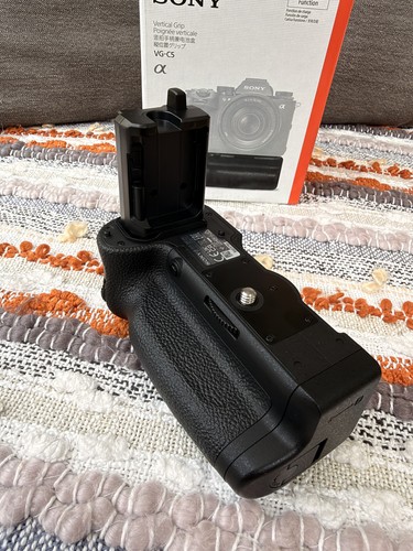 Sony vertical battery - sony, vg-c5