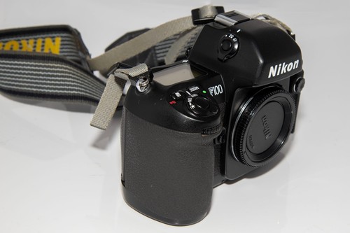 Nikon f100 autofocus 35mm slr - nikon,