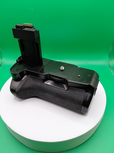 Camera grip twin battery - camera,