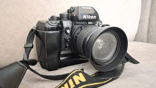 Nikon 35mm slr film - f4,