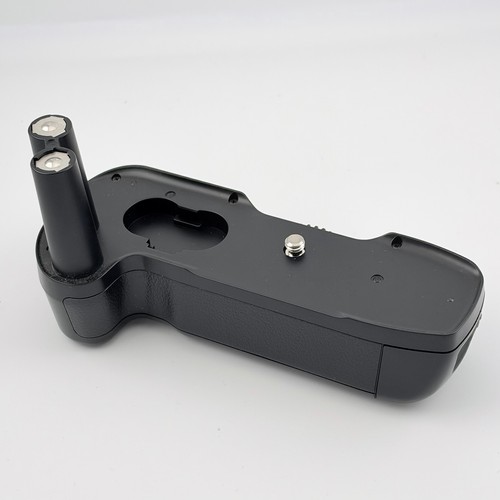 Nikon battery pack - mb-16,