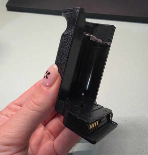 Canon battery grip - battery,