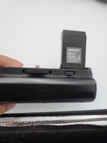 Neewer battery grip - battery, 1100dh