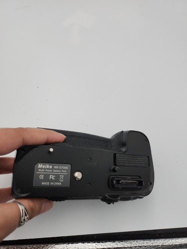 Meike d7000 battery grip - meike, mk-d7000